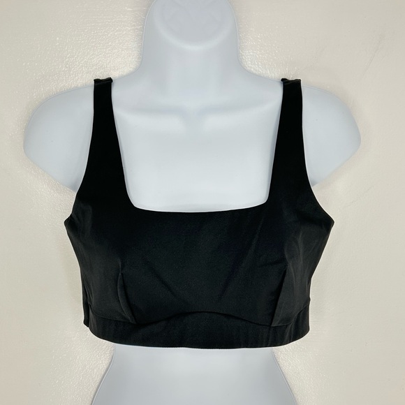 Yitty NWT Headliner Shaping Midi Bralette Size Medium‎ Iconic Black Athleisure - Picture 2 of 13